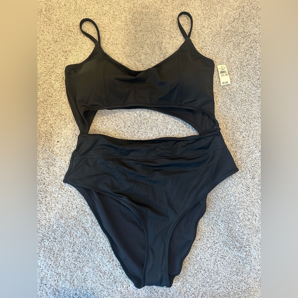 American Eagle -  Women's Swimsuit. NWT